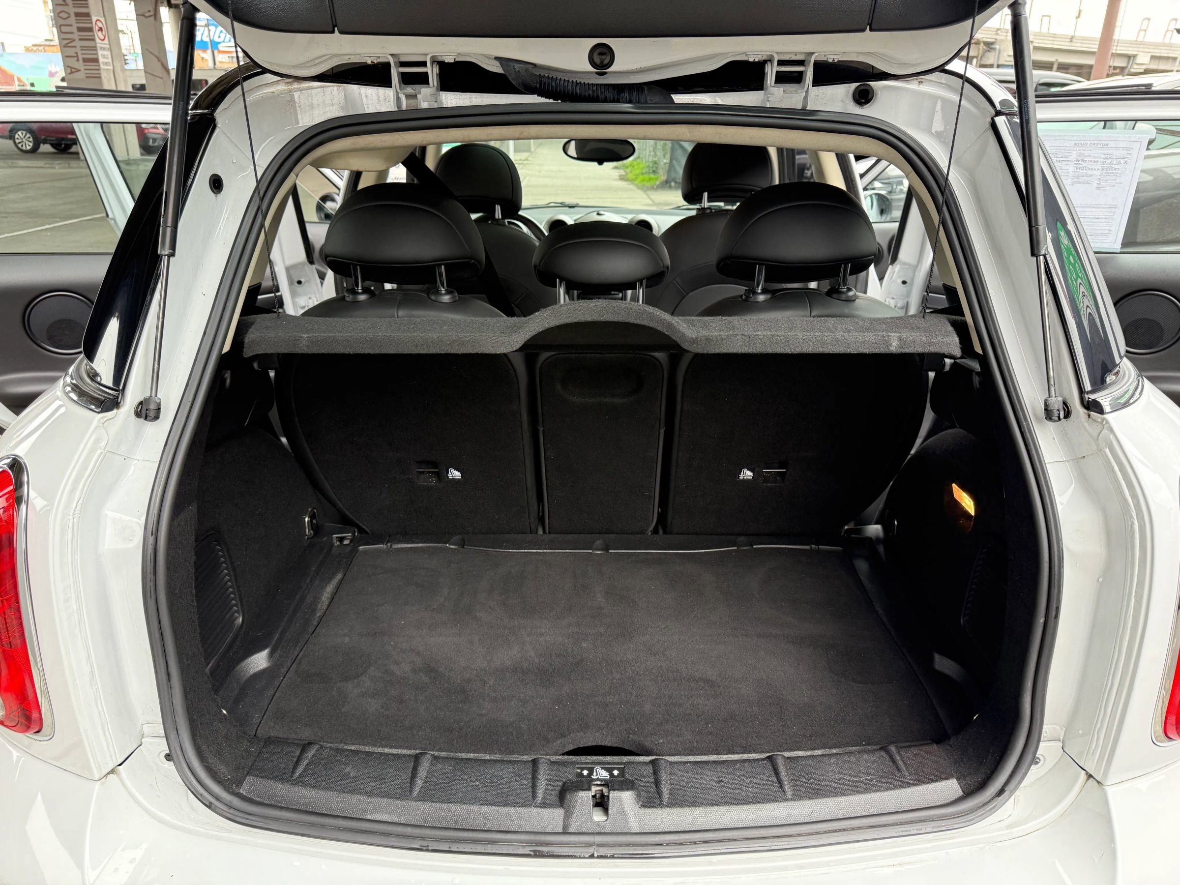 Used 2012 MINI Cooper Countryman S w/ Cold Weather Pkg image 16