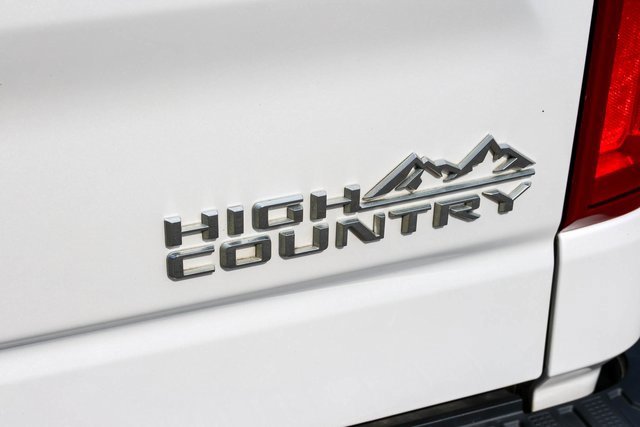 Used 2023 Chevrolet Silverado 1500 High Country w/ Technology Package image 10