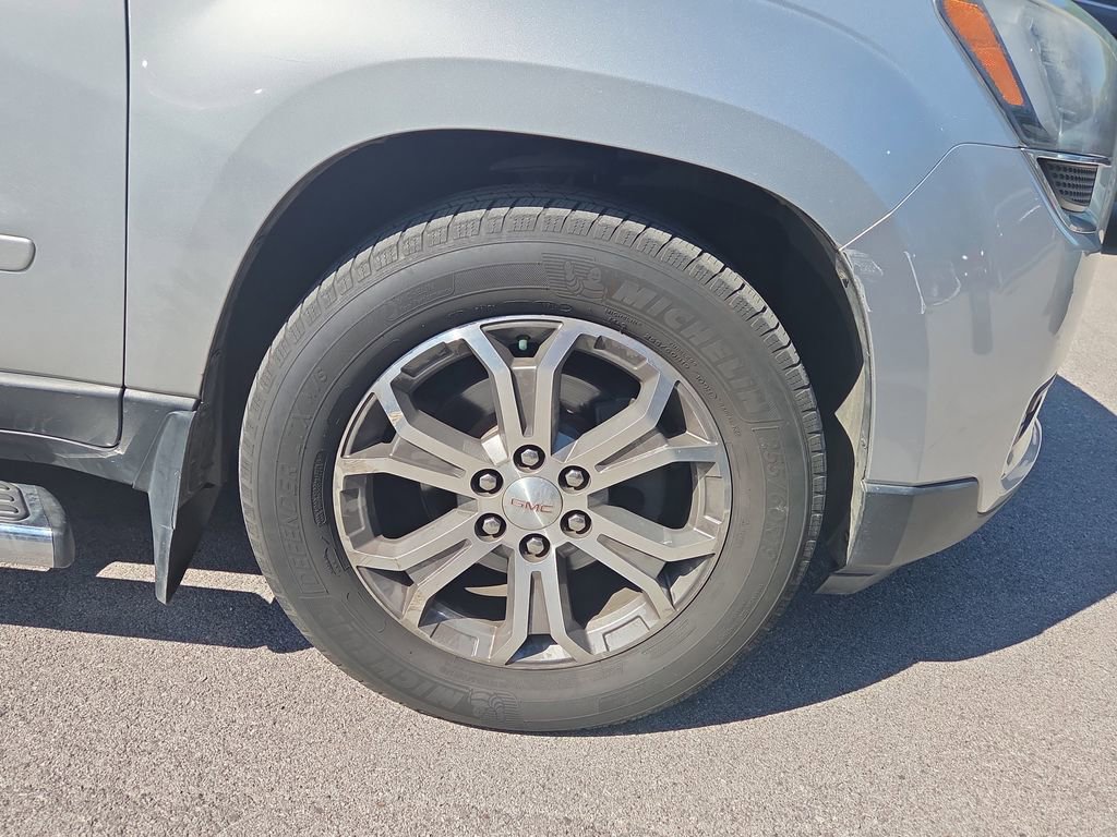 Used 2015 GMC Acadia SLT AWD/4WD image 2