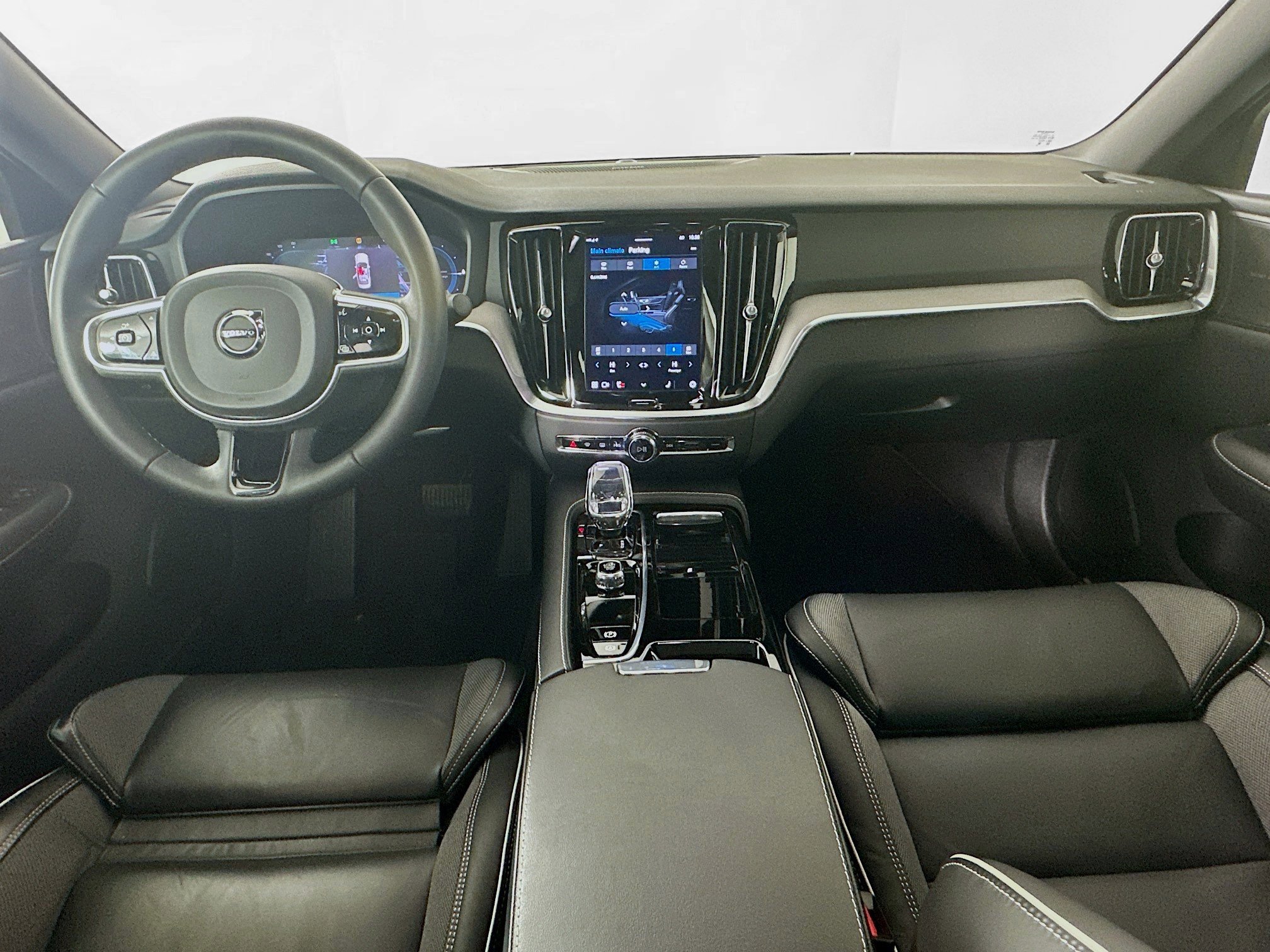 Used 2024 Volvo S60 T8 Plus w/ Climate Package image 32