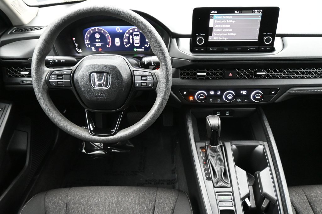 Used 2024 Honda Accord EX image 5