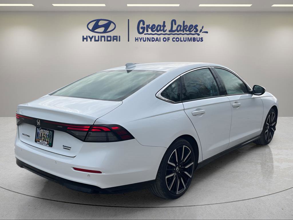 Used 2024 Honda Accord Touring image 3