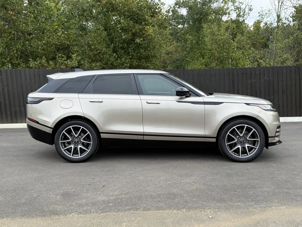 New 2026 Land Rover Range Rover Velar Dynamic SE image 7