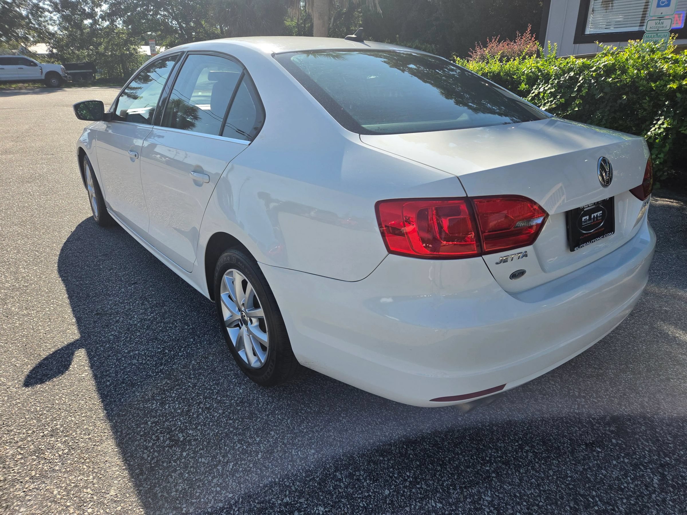 Used 2013 Volkswagen Jetta SE FWD image 7