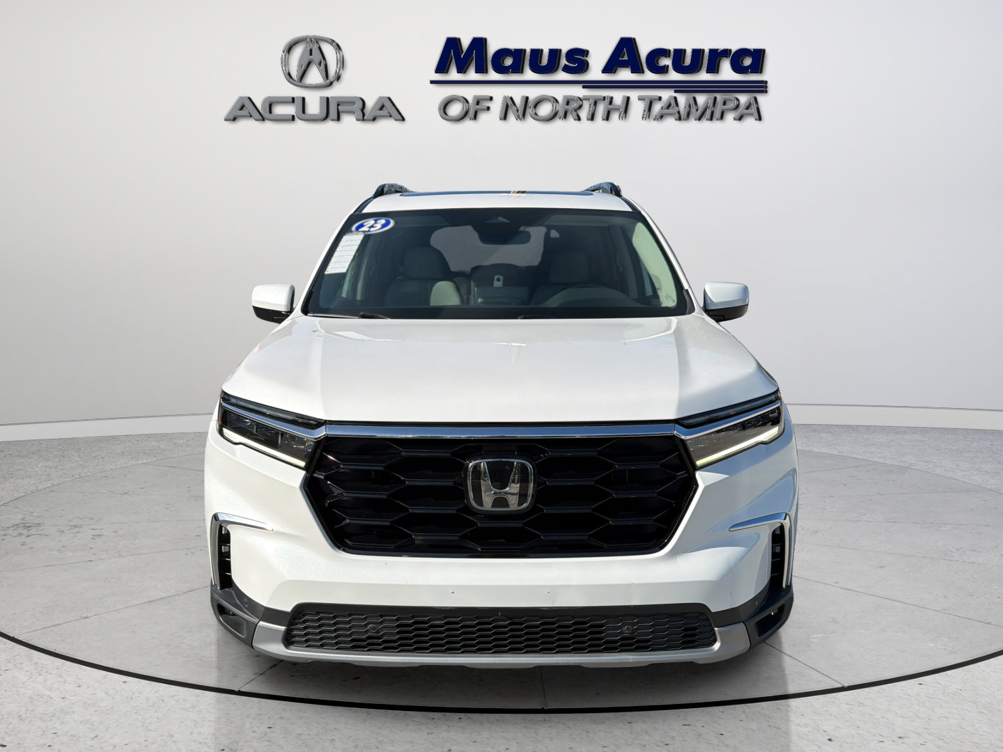 Used 2023 Honda Pilot Touring image 4