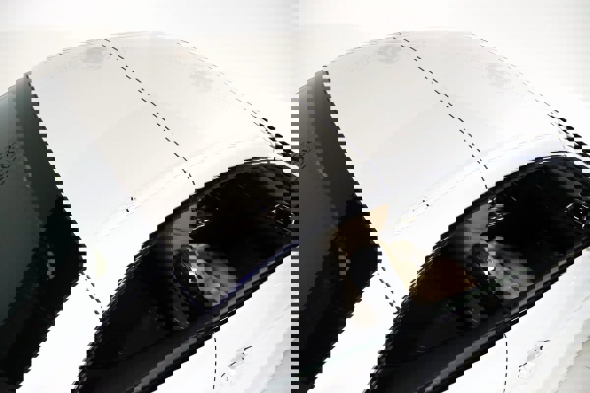 Used 2018 BMW M4 Convertible image 27