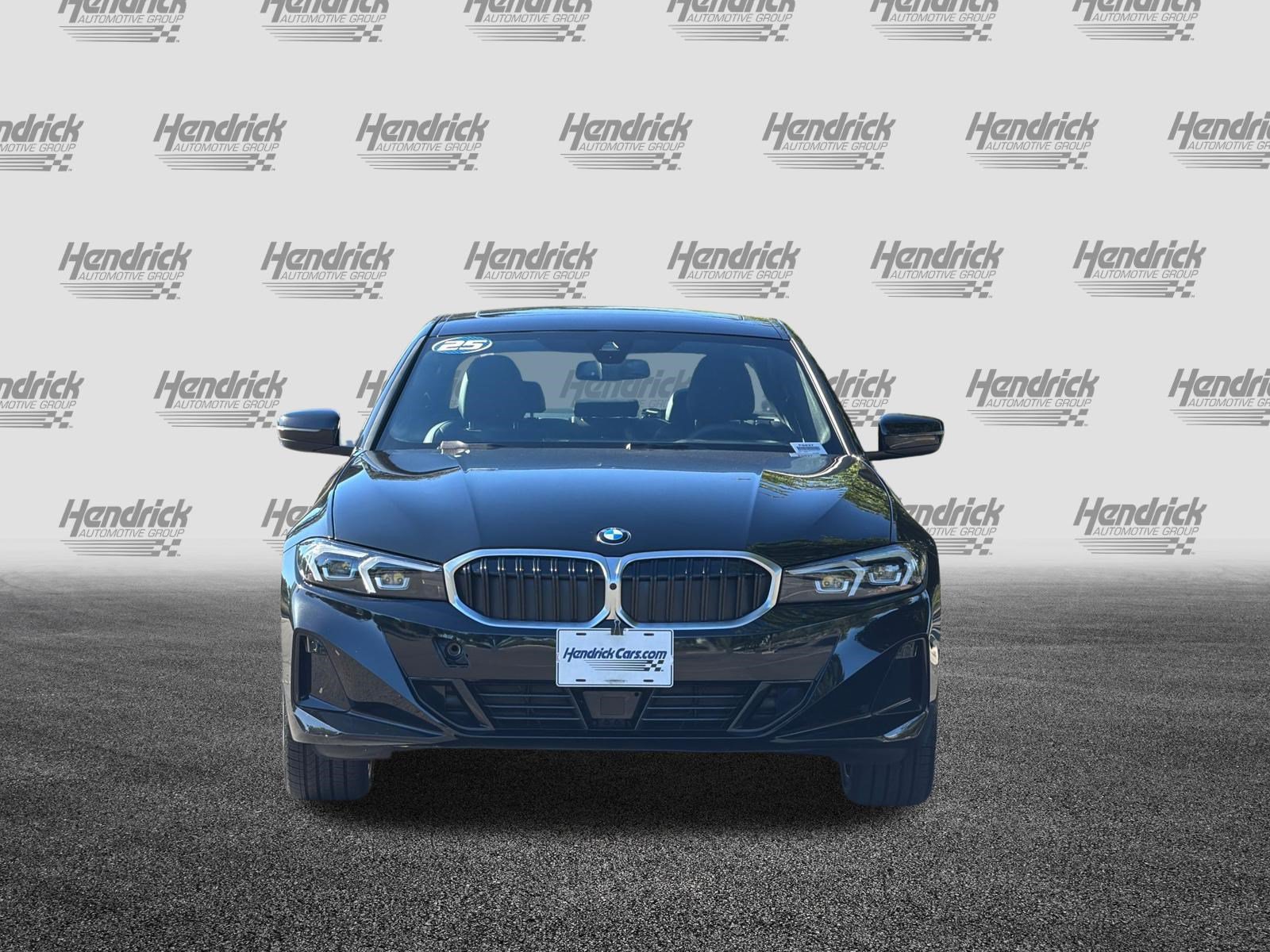 Used 2025 BMW 330i Sedan w/ Premium Package RWD image 10