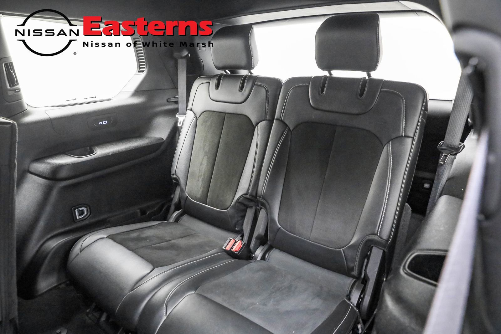 Used 2024 Jeep Grand Cherokee L Laredo image 32