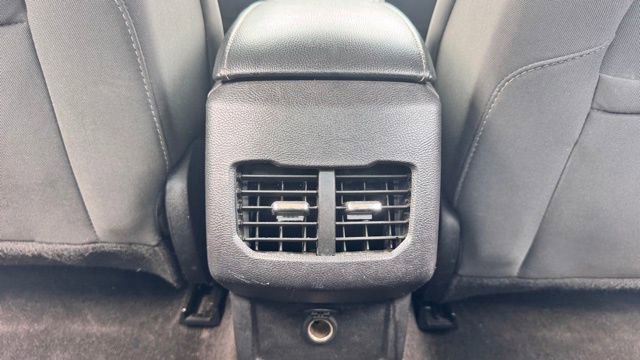 Used 2019 Ford Fusion SE image 22