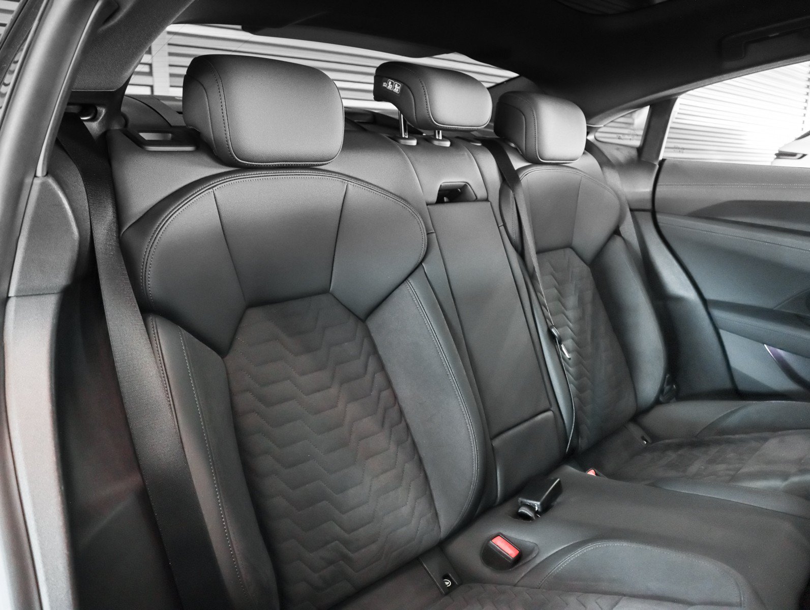 Used 2024 Audi e-tron GT Premium Plus w/ Executive Package AWD/4WD image 10