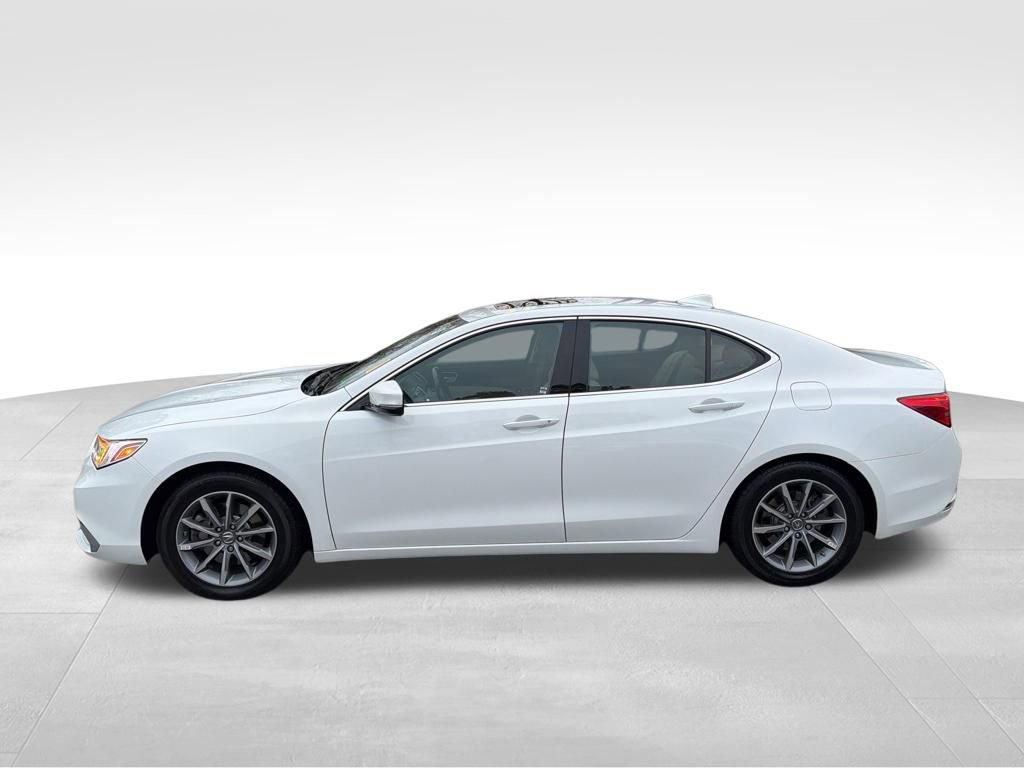 Used 2018 Acura TLX w/ Technology Package image 2