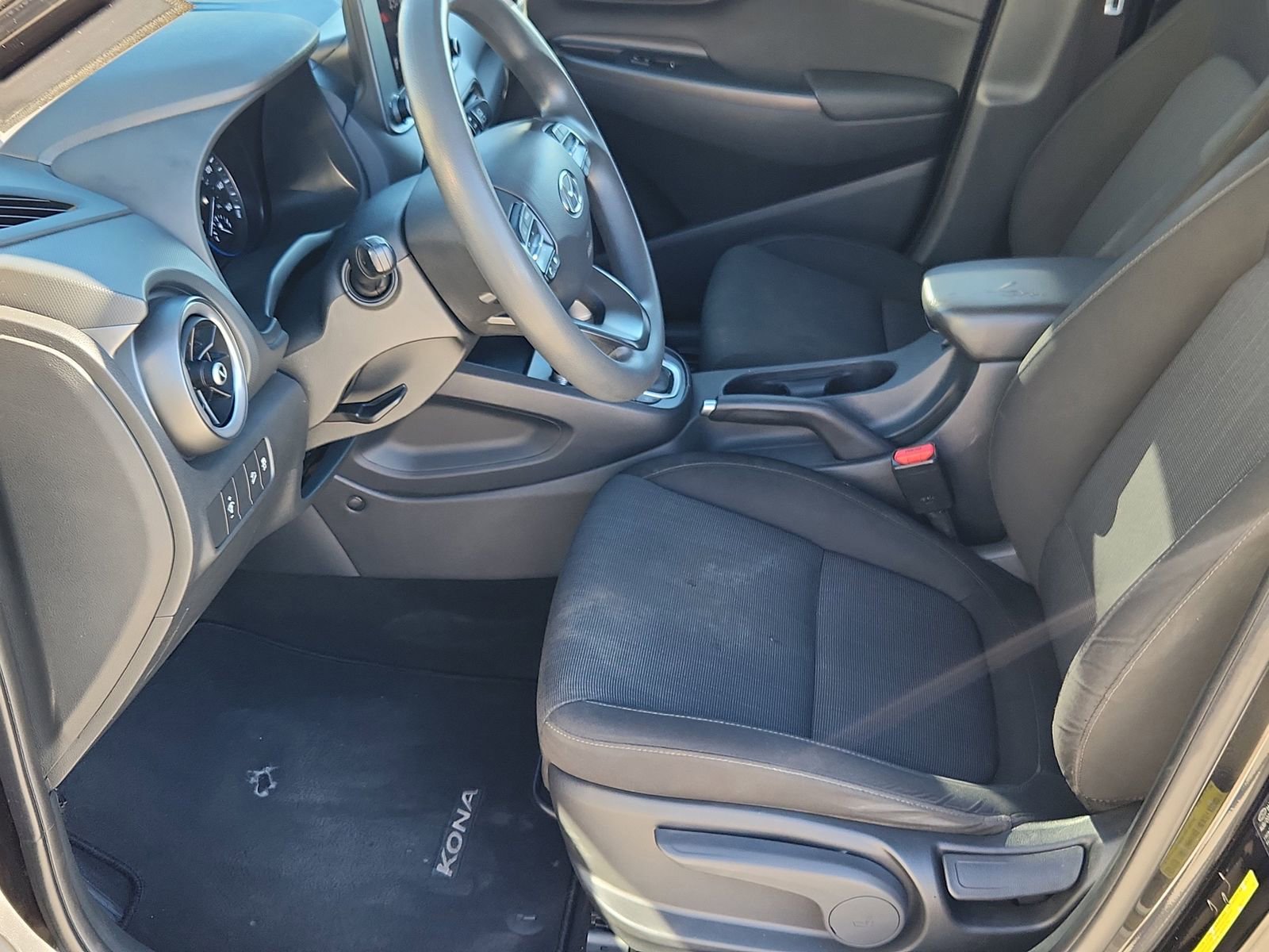 Used 2022 Hyundai Kona SEL w/ Cargo Package image 10