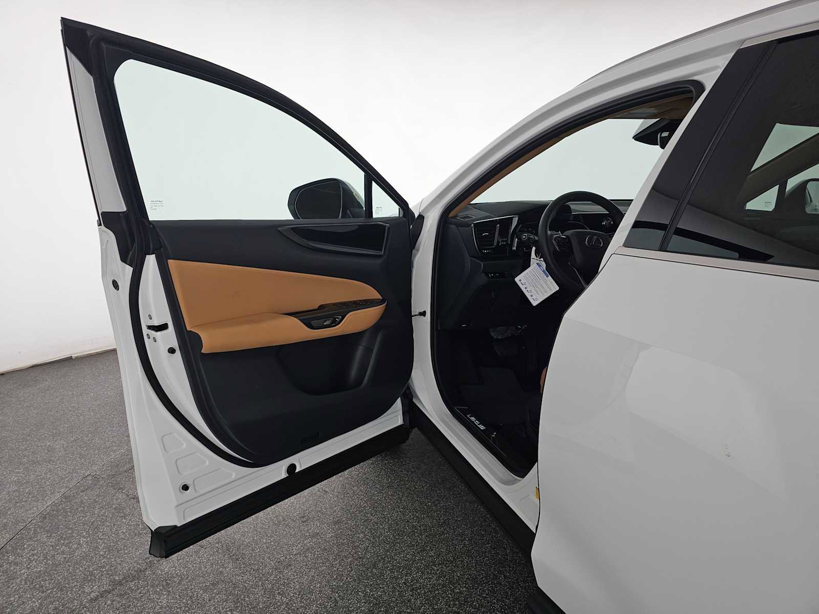 Certified 2026 Lexus NX 350 AWD w/ Accessory Package (K3) image 19