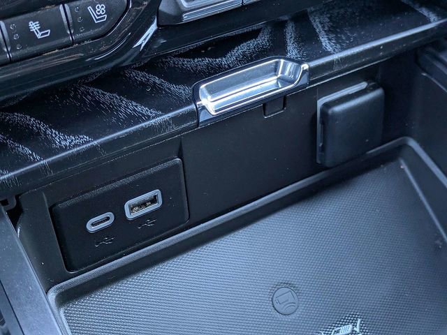 Used 2023 GMC Yukon Denali w/ LPO, Floor Liner Package AWD/4WD image 25