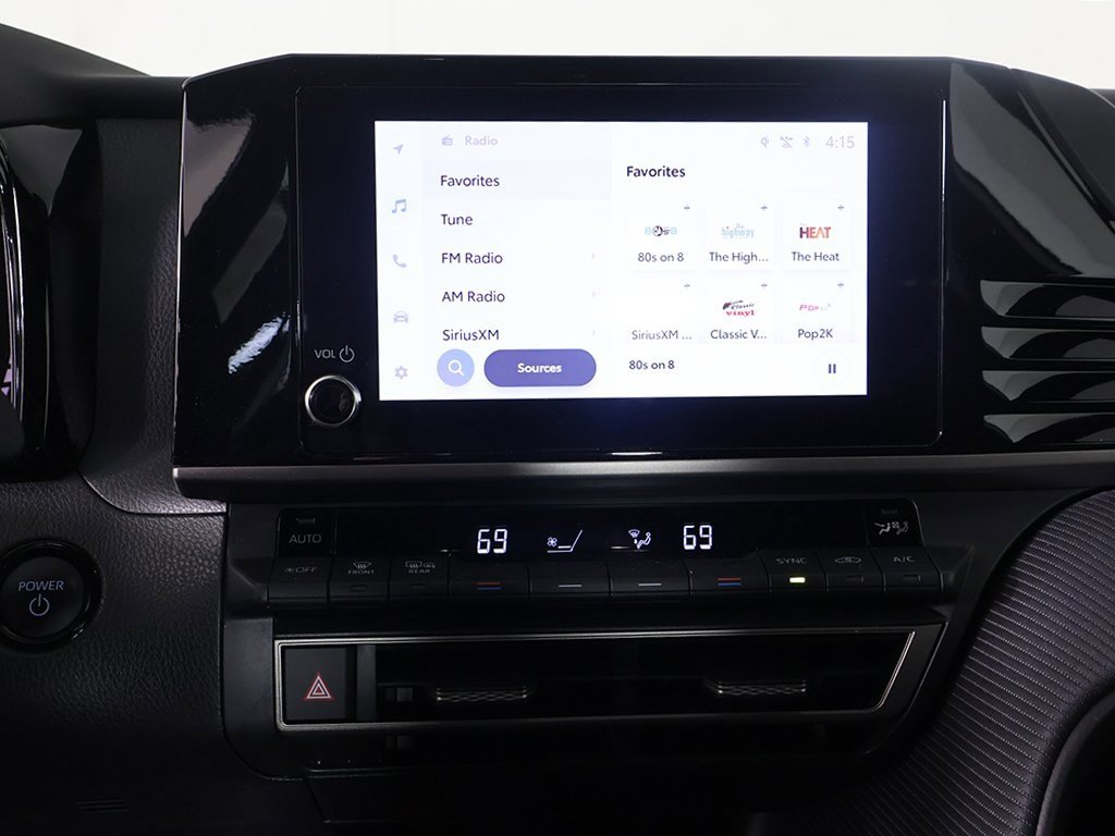 Used 2025 Toyota Camry SE image 38