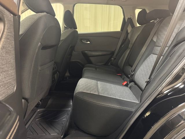 Used 2021 Nissan Rogue SV image 29