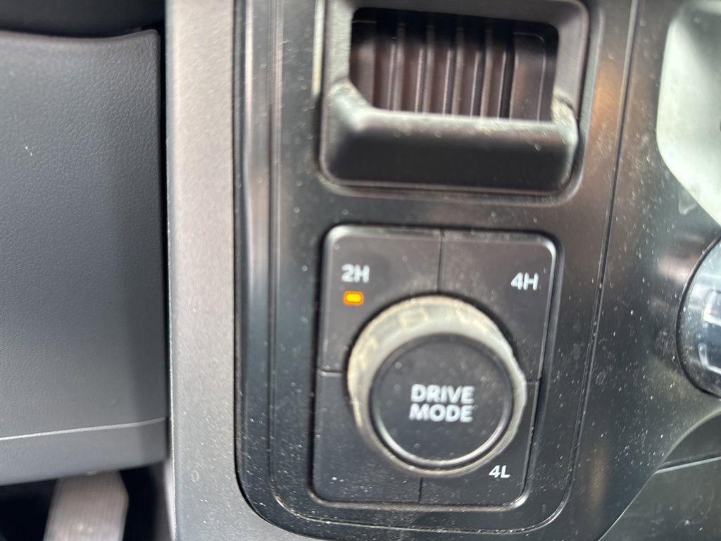 Used 2024 Ford F150 XLT w/ Equipment Group 302A MID image 32