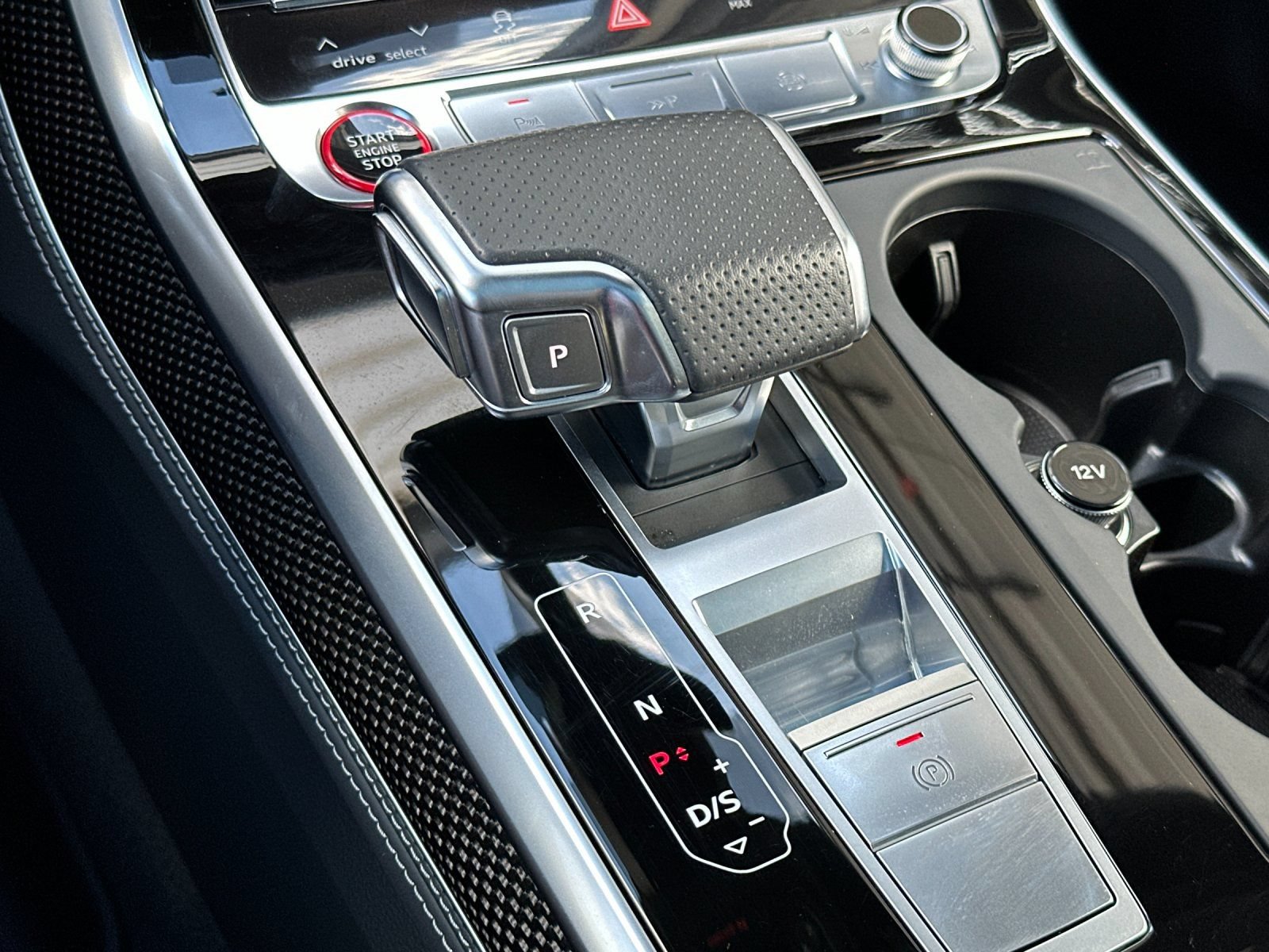 Used 2024 Audi SQ7 Prestige AWD/4WD image 25