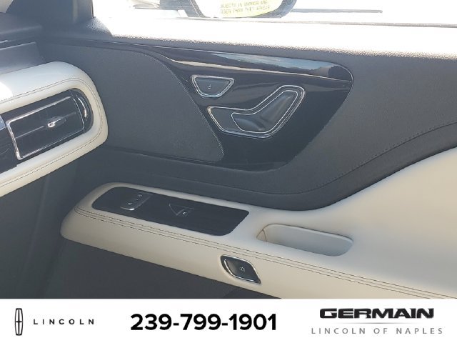 New 2026 Lincoln Aviator AWD image 27