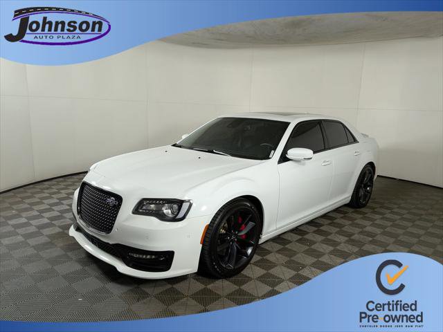 Certified 2023 Chrysler 300 C RWD image 1