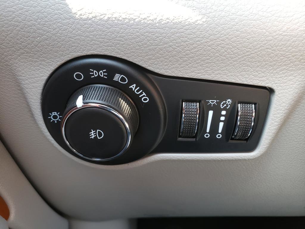 Certified 2022 Jeep Compass Limited AWD/4WD image 20