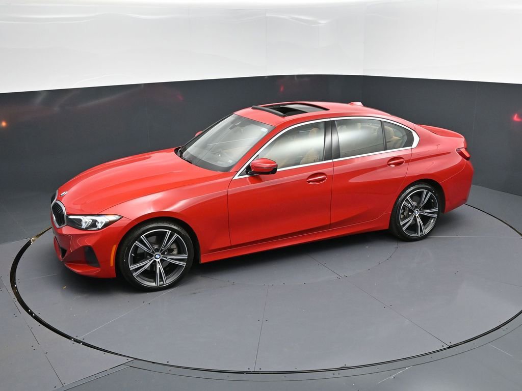 Certified 2024 BMW 330i Sedan image 31