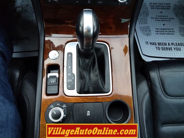 Used 2014 Volkswagen Touareg VR6 image 44