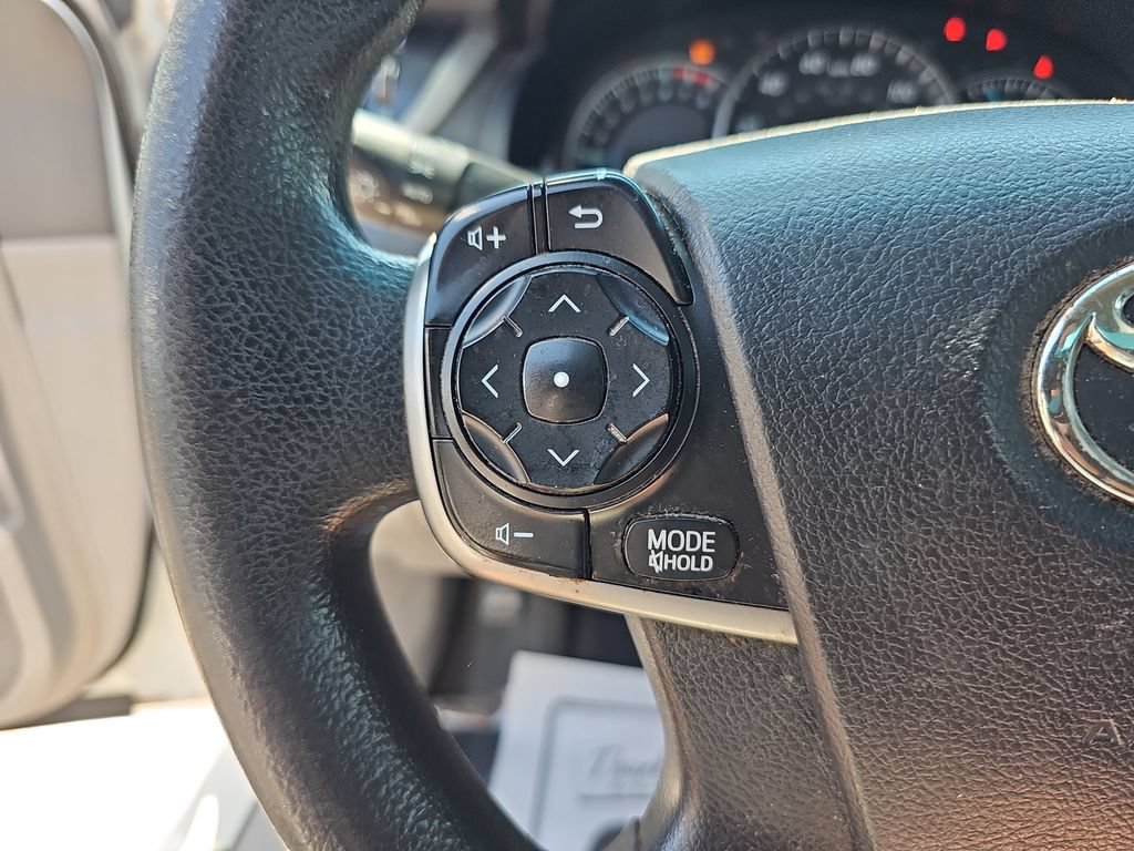 Used 2014 Toyota Camry LE FWD image 18