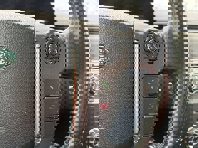 Used 2011 Land Rover LR4 HSE image 22