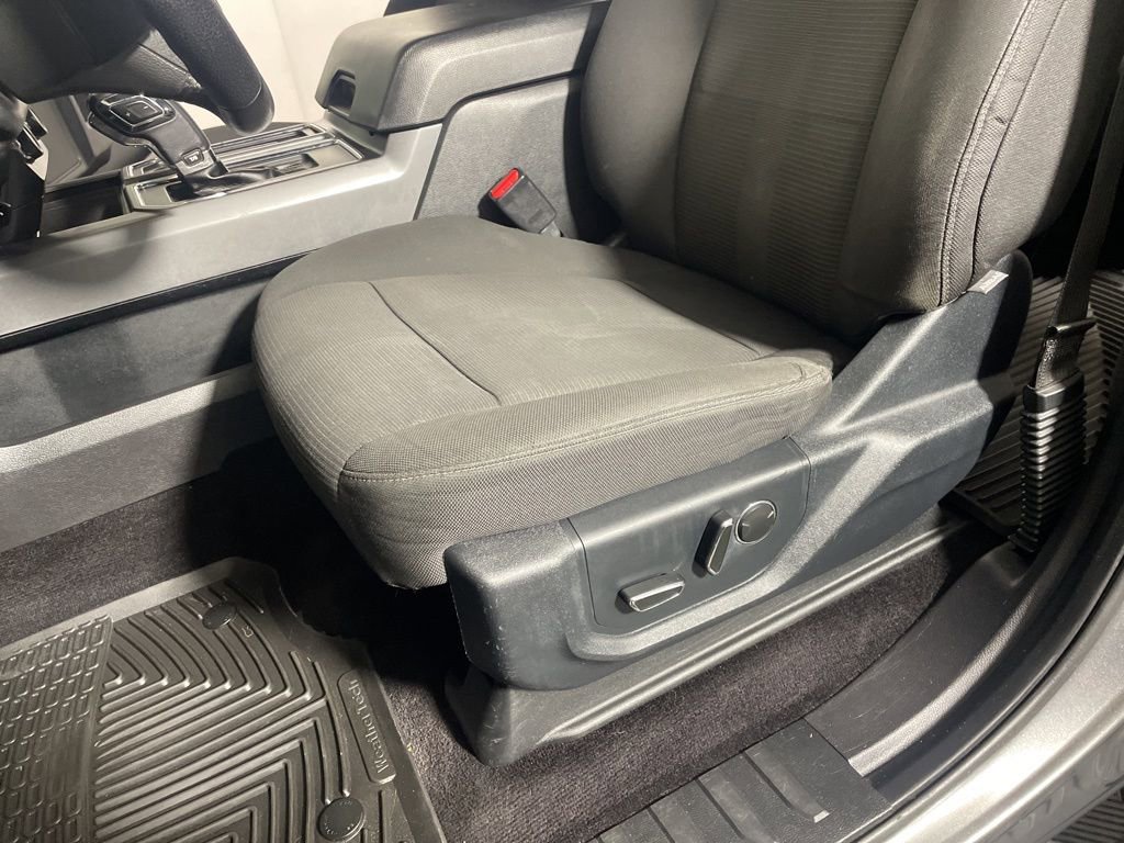 Used 2015 Ford F150 XLT w/ Equipment Group 302A Luxury image 11