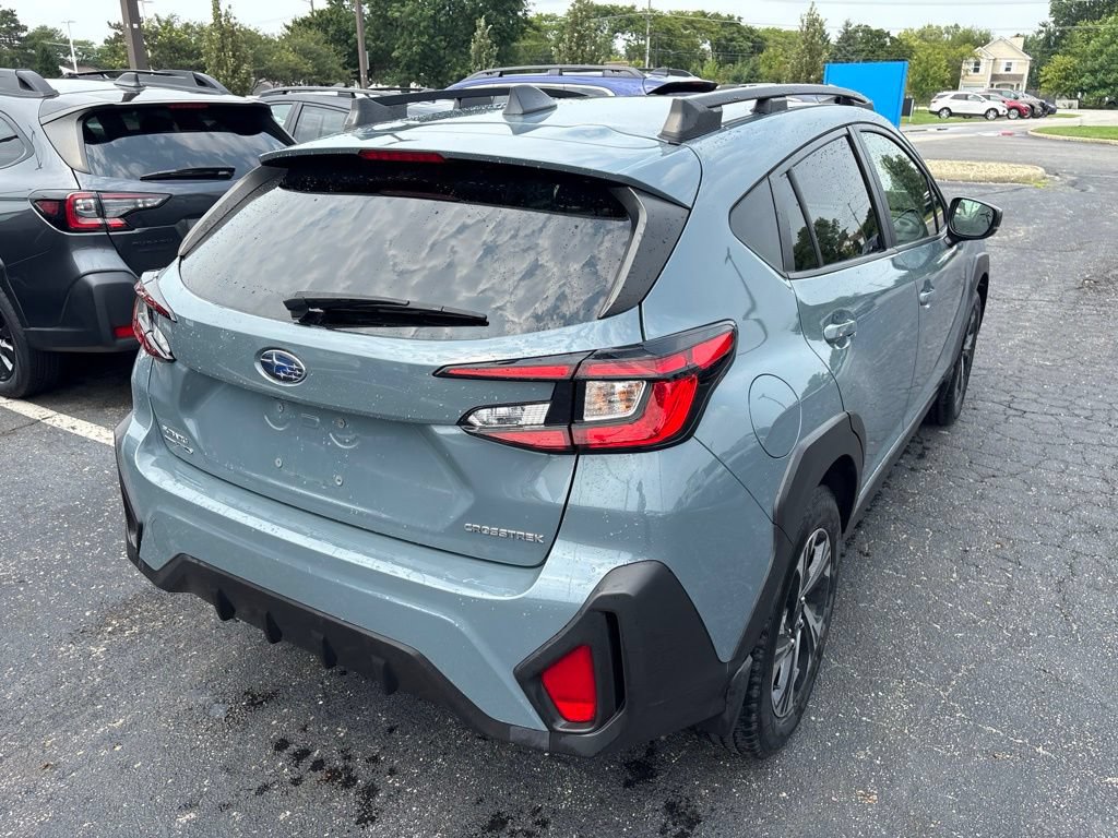 Used 2024 Subaru Crosstrek 2.0i Premium AWD/4WD image 3