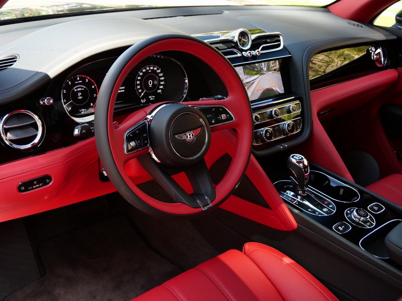 Used 2024 Bentley Bentayga Extended Wheelbase image 10