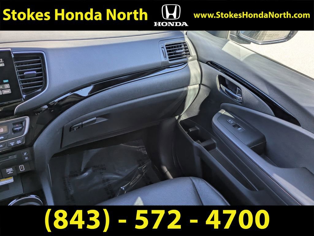 Certified 2022 Honda Pilot Black Edition image 17