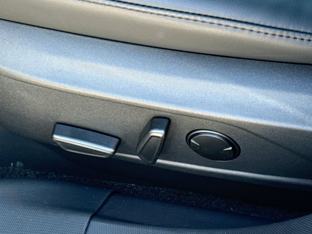 Used 2023 Ford Mustang Mach-E Premium RWD image 28