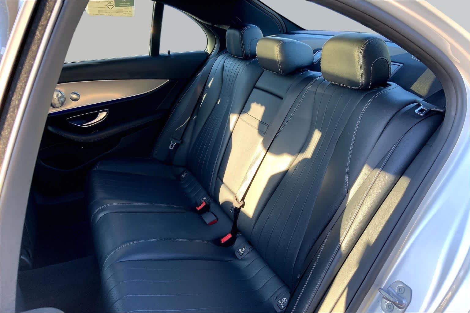 Certified 2017 Mercedes-Benz E 300 4MATIC image 21