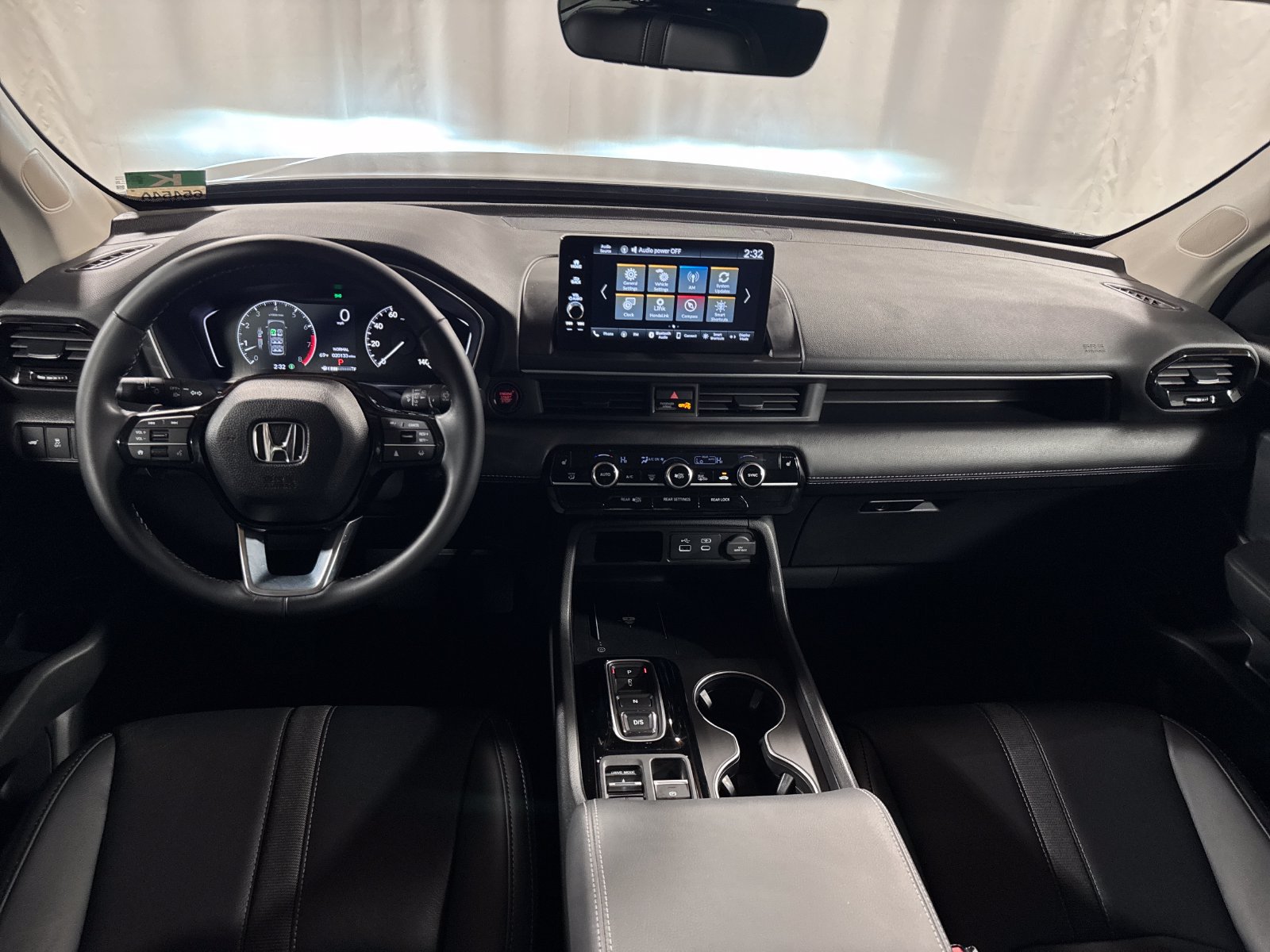 Used 2025 Honda Pilot EX-L image 4
