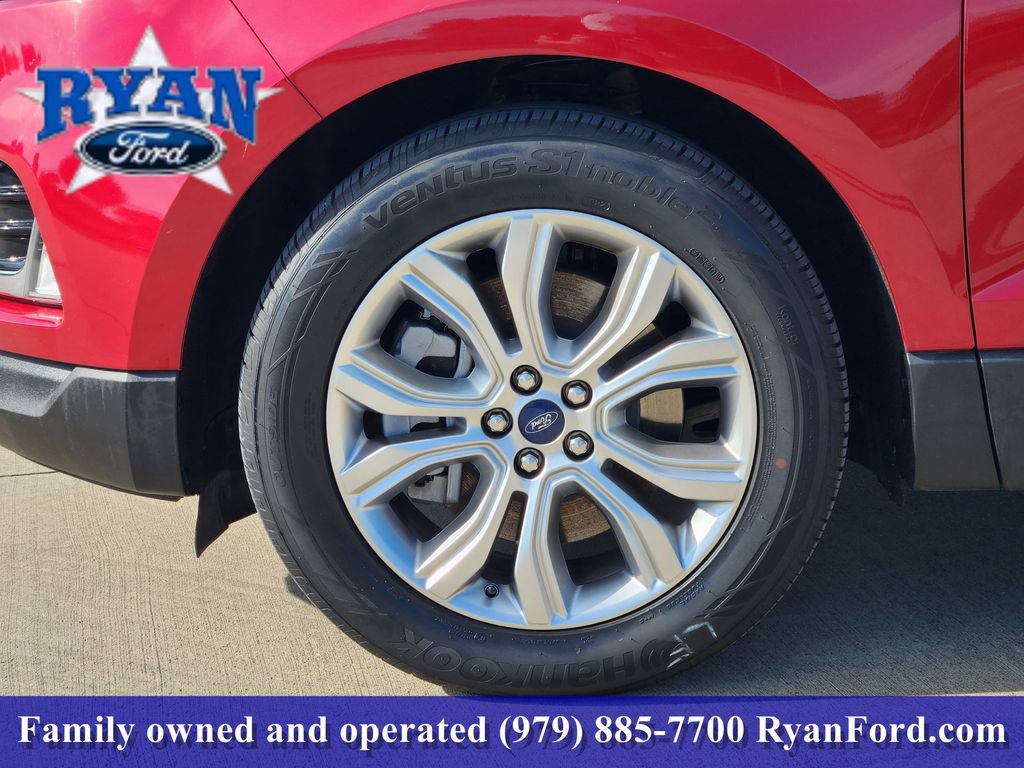 Certified 2022 Ford Edge Titanium w/ Equipment Group 301A AWD/4WD image 7