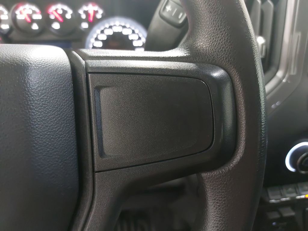 Used 2024 Chevrolet Silverado 1500 W/T w/ Z71 Off-Road Package AWD/4WD image 17