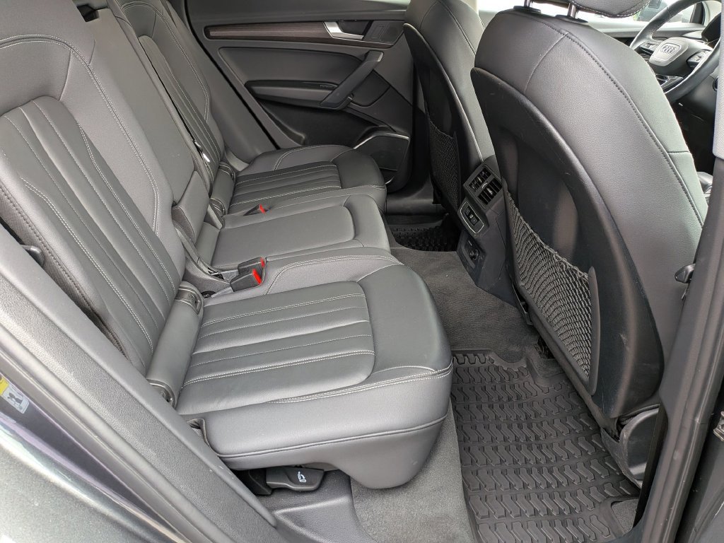 Used 2023 Audi Q5 2.0T Premium w/ Convenience Package AWD/4WD image 32