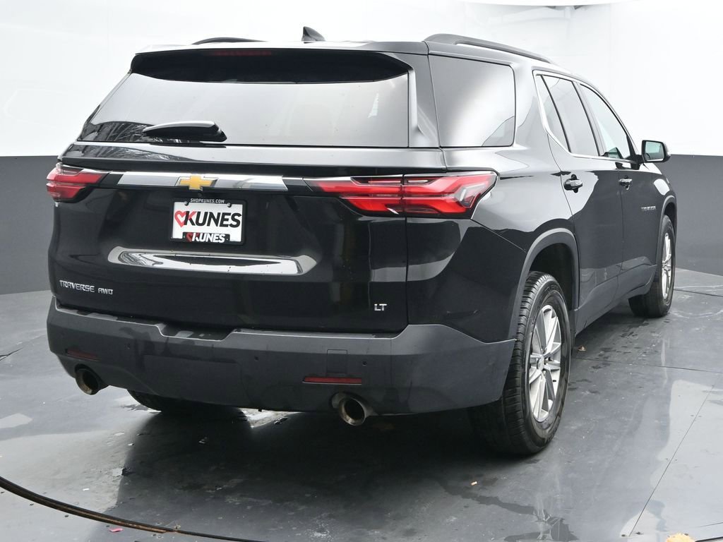 Used 2023 Chevrolet Traverse LT image 9