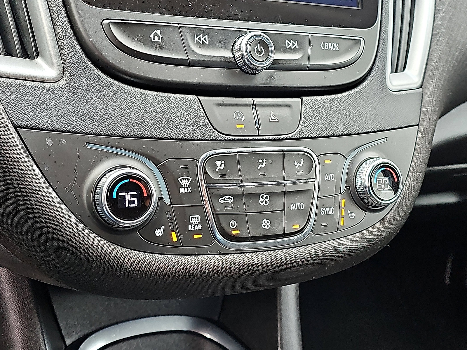 Used 2023 Chevrolet Malibu LT image 15