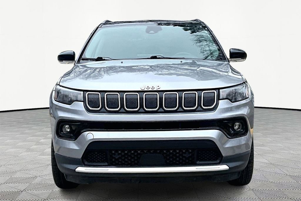 Used 2022 Jeep Compass Limited image 3