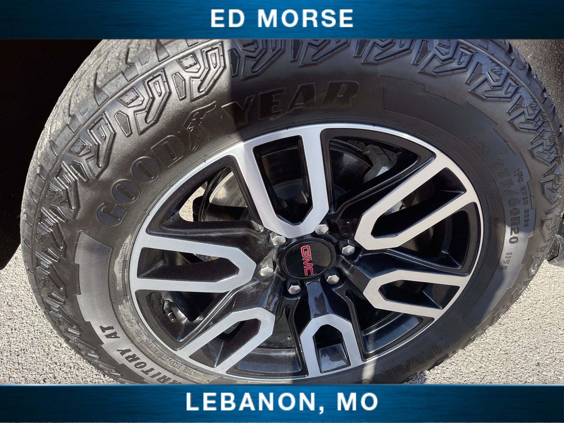 Used 2024 GMC Yukon AT4 image 34