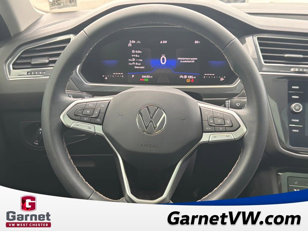 Certified 2023 Volkswagen Tiguan SE w/ Panoramic Sunroof Package AWD/4WD image 15
