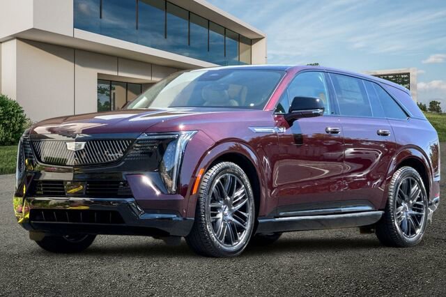 New 2025 Cadillac Escalade IQ Sport 2 w/ LPO, ONYX Package image 8