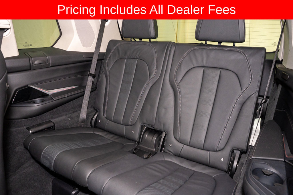 Used 2022 BMW X7 xDrive40i w/ Premium Package AWD/4WD image 15