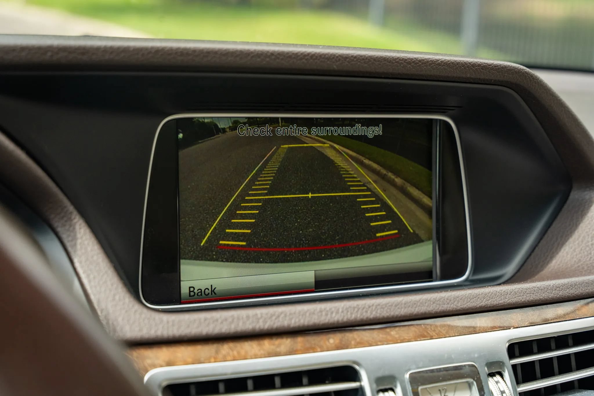 Used 2015 Mercedes-Benz E 350 4MATIC Sedan image 22