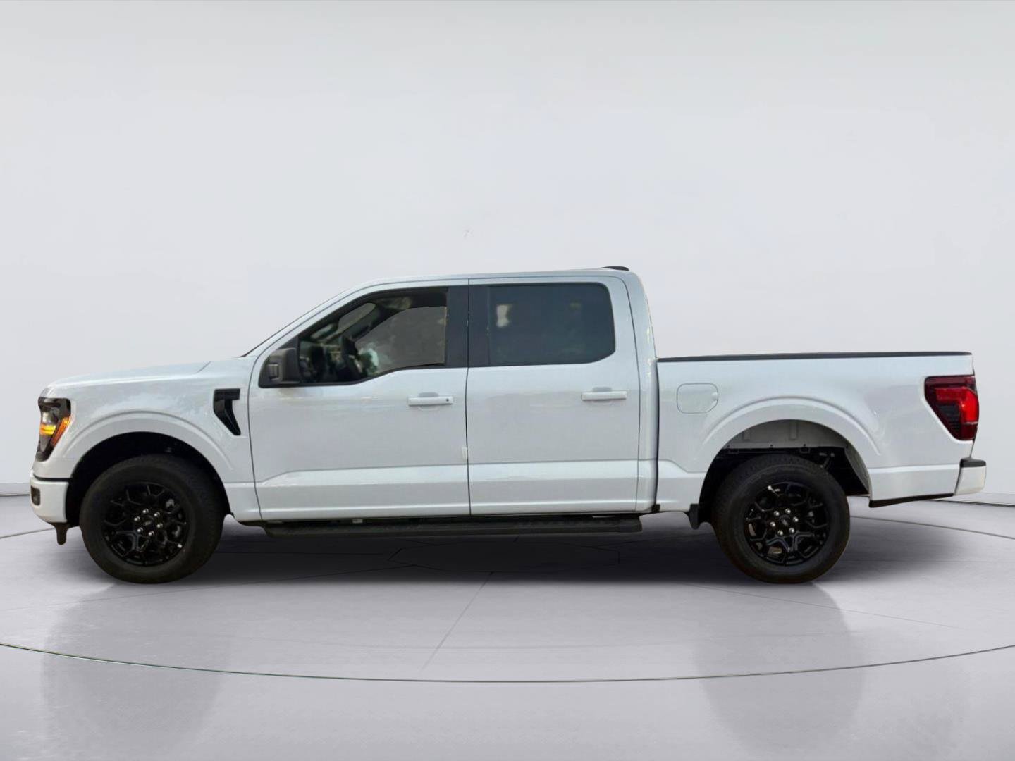 Used 2026 Ford F150 XLT w/ Equipment Group 302A MID RWD image 3