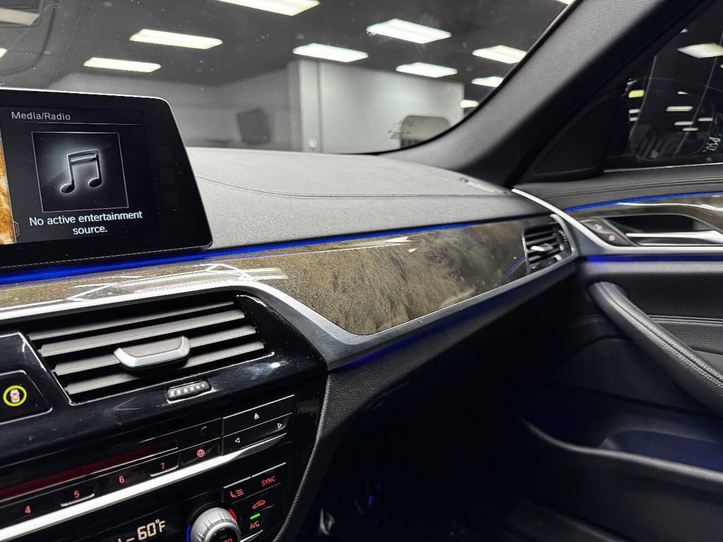Used 2018 BMW 530i RWD image 27