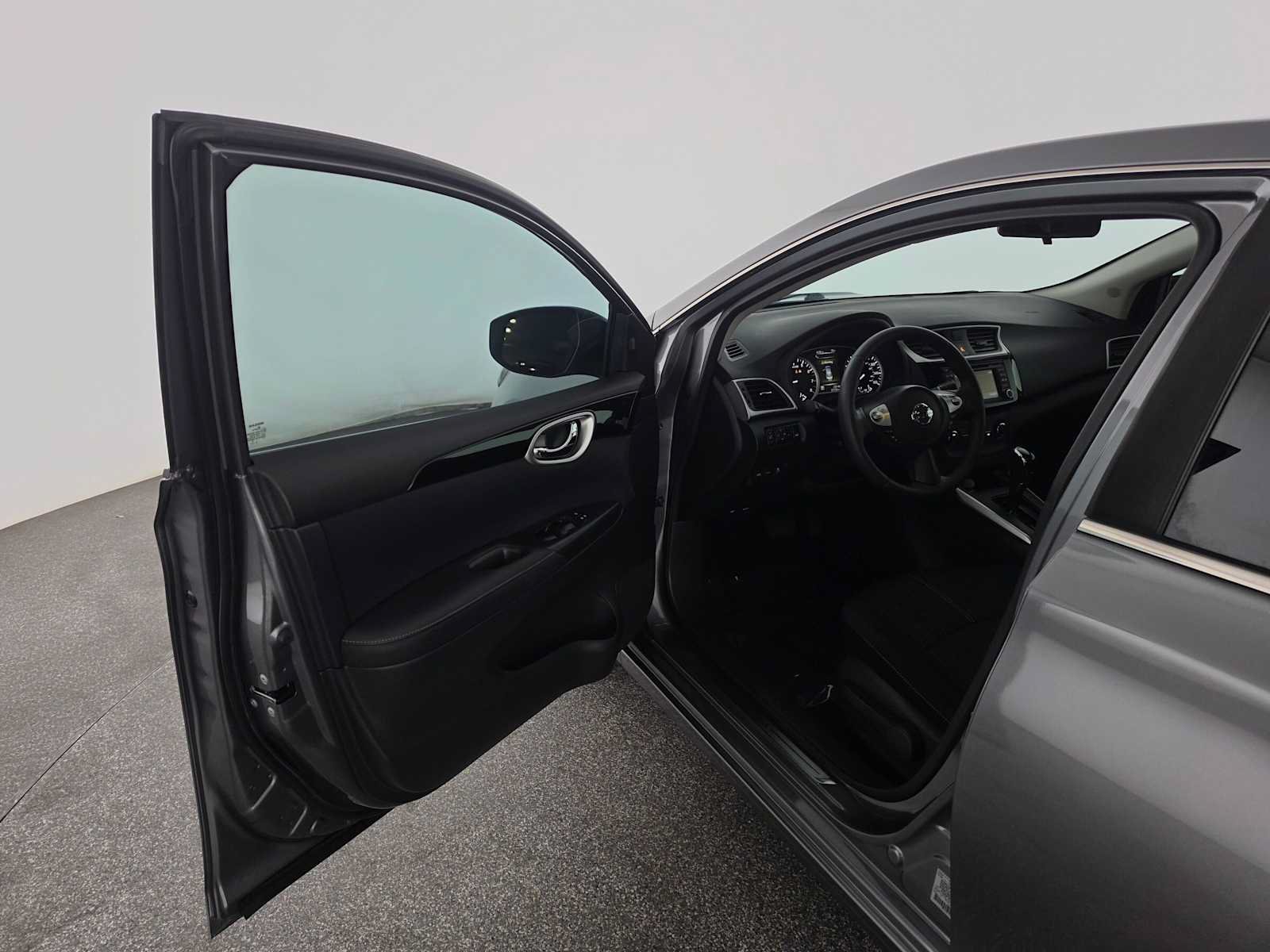 Used 2017 Nissan Sentra SV w/ Driver's Assist Package FWD image 19